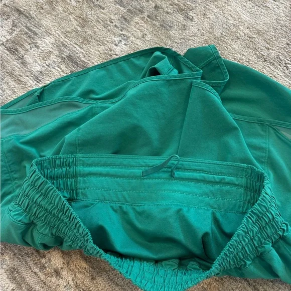 Lululemon Hotty Hot High-Rise Shorts - Picture 7 of 7